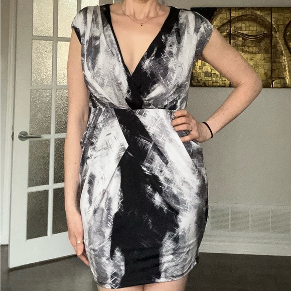 Black and white Mini Sleeveless Spring Summer Dress with Pockets Size L - Picture 1 of 8